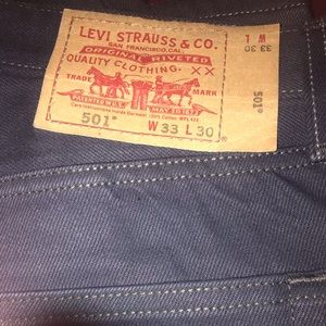 Men’s black Levi jeans